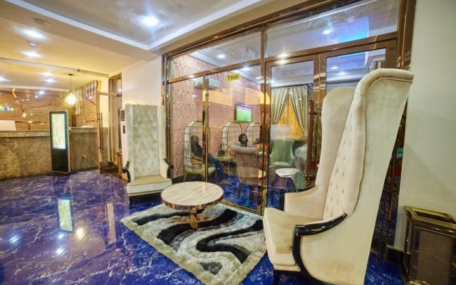 Corinthia Villa Hotel Suites
