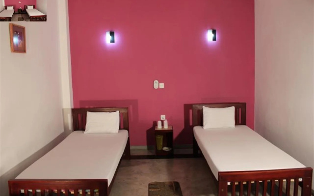 Sanras Hotel & Restaurant