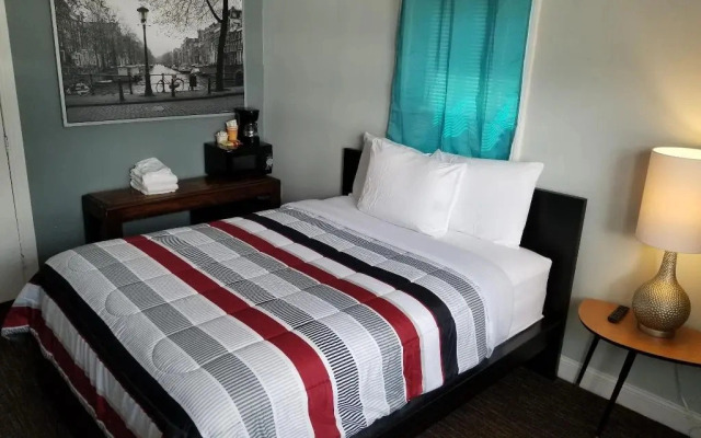 Jones Beach Hotel