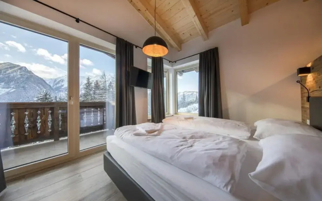 Amazing Chalet in Neukirchen near Wildkogel Ski Arena