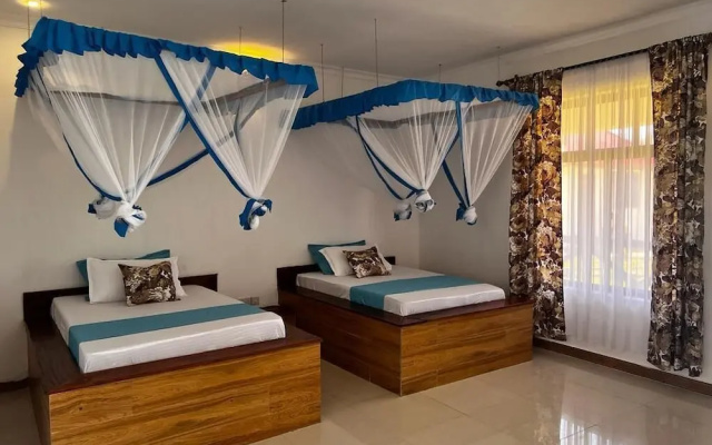 Balungi Bungalow & Restaurant