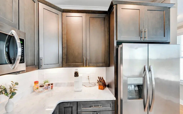 Modern Nashville Condo: Walk to Local Breweries!