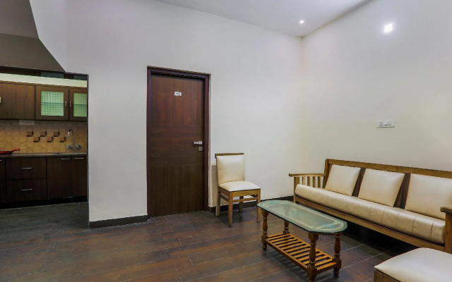 OYO 79915 SRJs Thaneesh Residency