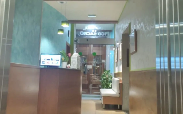 Hostal Pico Sacro I