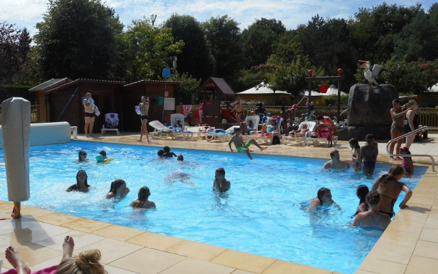 Camping Le Jardin De Sully