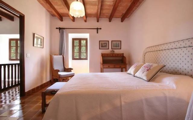 Villa - 4 Bedrooms with Pool and WiFi - 103179