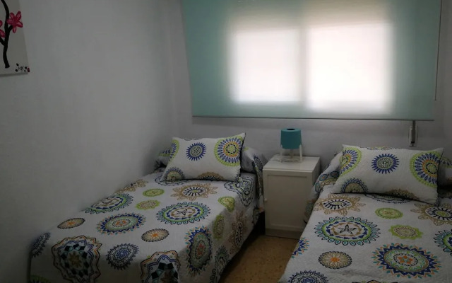Apartamento con vista al mar en playa Malvarrosa