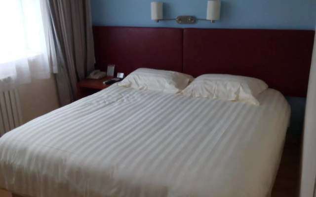 Piao Home Inn Beijing Dong Si