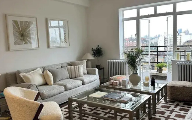 Large 1 Bedroom Apartment - Chelsea
