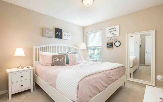 Super Chic-4 Bedroom Townhome IN Disney Area