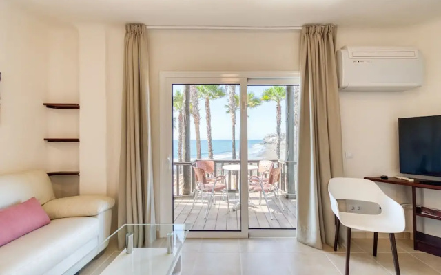 Luxury Apartment+Pool P69 Next To the Beach