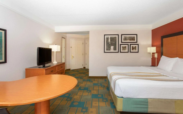 La Quinta Inn & Suites Denver Southwest Lakewood