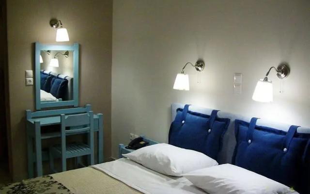 Zorbas Hotel Santorini