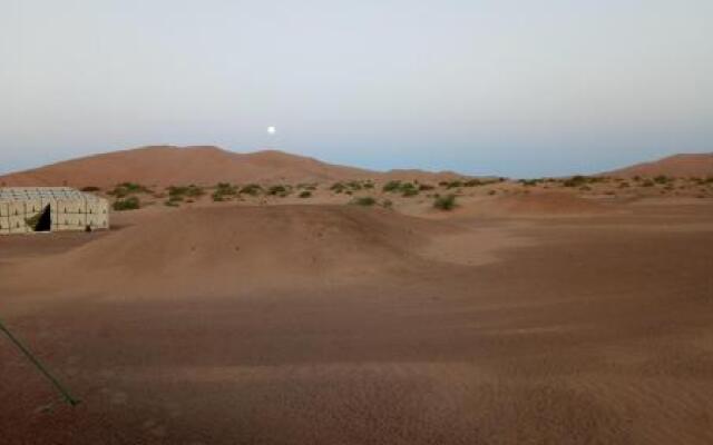 Отель Night Desert Camp Марокко, Мерзуга - отзывы, цены и фото номеров - забронировать отель Night Desert Camp онлайн вид на фасад