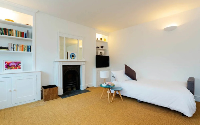 London Bridge Hideaway
