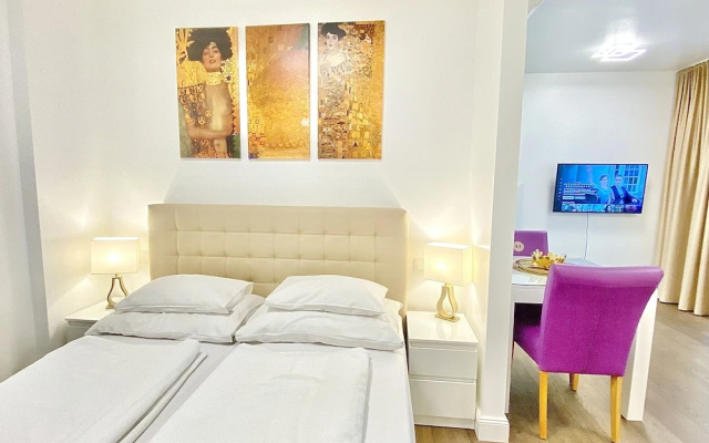 Vienna International Living
