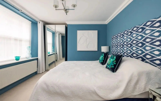 Cosy and Stylish Chelsea 2 Bedroom Flat