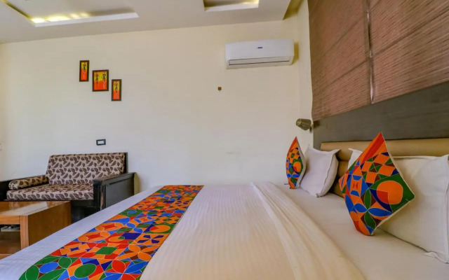 FabHotel Narula