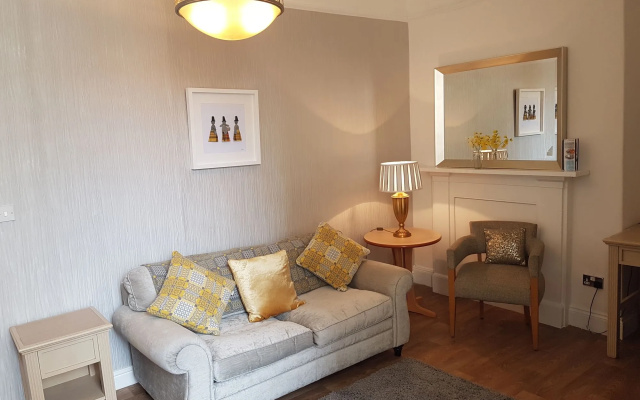 Gwesty'r Marine Hotel & Spa