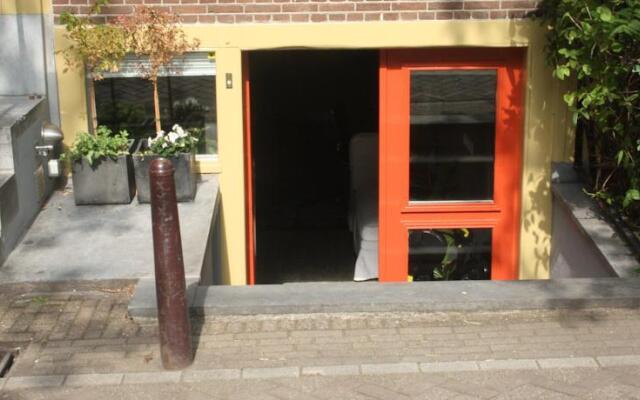 Апартаменты Orange City Studio Amsterdam вид на фасад