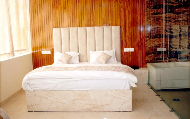 Ivory Hotel