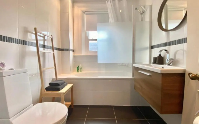 Bailey's Court, Guest Accommodation