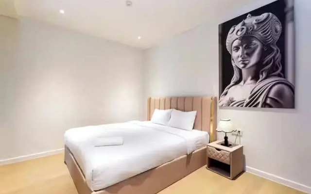 Vivian Boutique Opera Luxury Residence