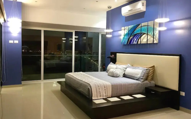 Condo M 923K