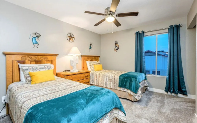Rusty Spur by BlueBarrel Homes