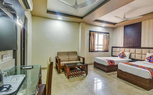FabHotel Central Palace