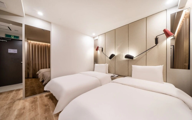Myeongji Ocean City Hotel