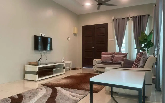 Vistana Indah Homestay