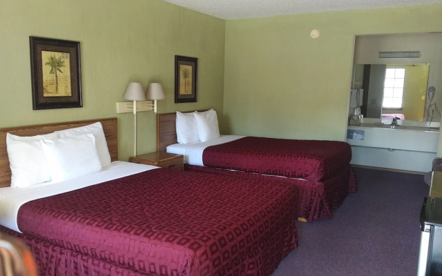 Ozark Swiss Inn