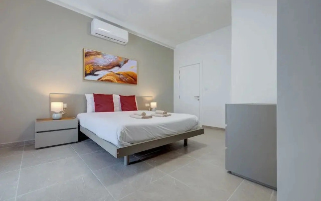 Elegant Sliema Penthouse, Panoramic Terrace