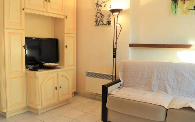 Appartement Le Lavandou, 1 pièce, 4 personnes - FR-1-251-223