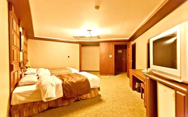 Gunsan Riverhill Hotel