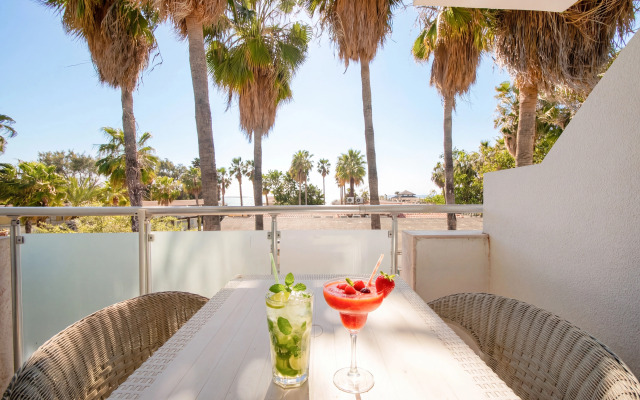 Tropic Beach Club
