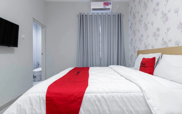 RedDoorz Syariah near Metropolitan Mall Bekasi