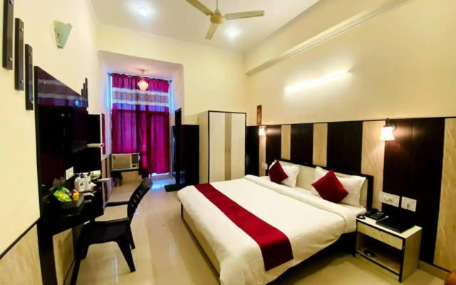 Hotel Happy Stay