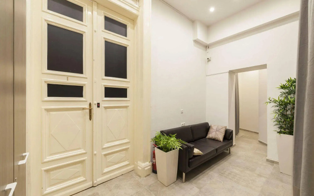 Play Apartments