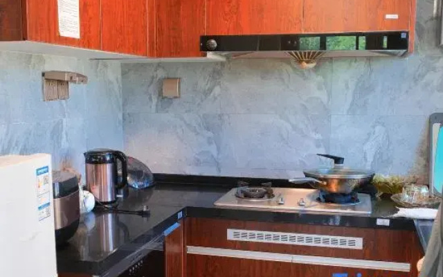 Huizhou Longmen Yunqishe Hot Spring Resort Homestay