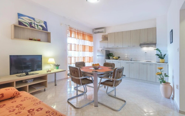 Amazing Home in Pula With Wifi and 2 Bedrooms