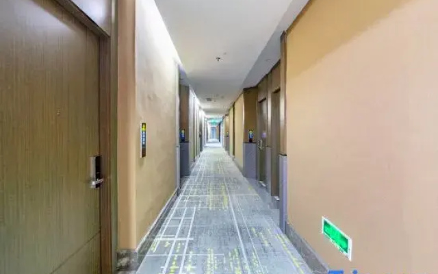 Ruian Overseas Chinese Trade International Hotel