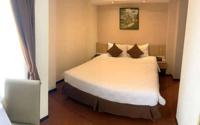 Grand Serpong Hotel