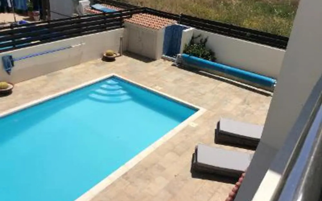 Idyllic 3 Bed Villa With Stunning Views