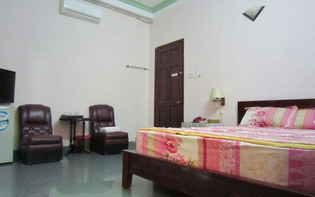 Phi Long Riverside Hotel