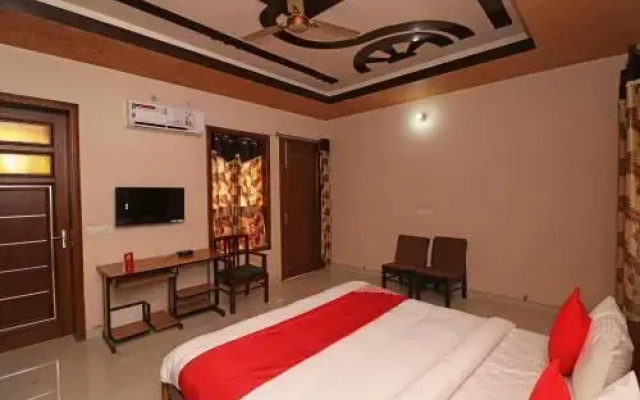 Love Guest House By OYO Rooms