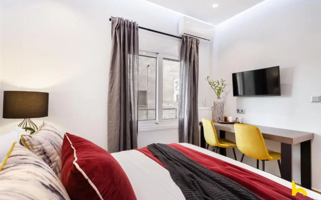 Dream Studio in Plaka near Syntagma & Acropolis!