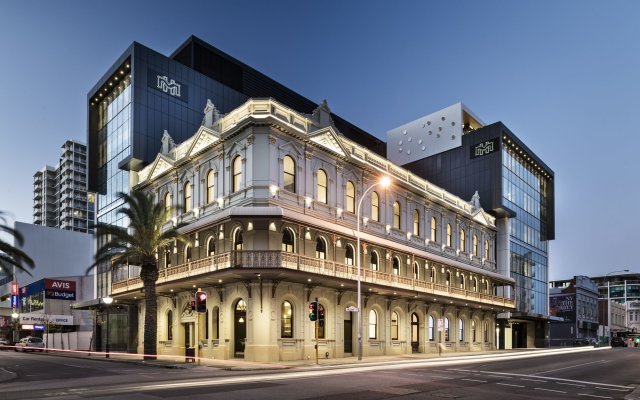 The Melbourne Hotel 0