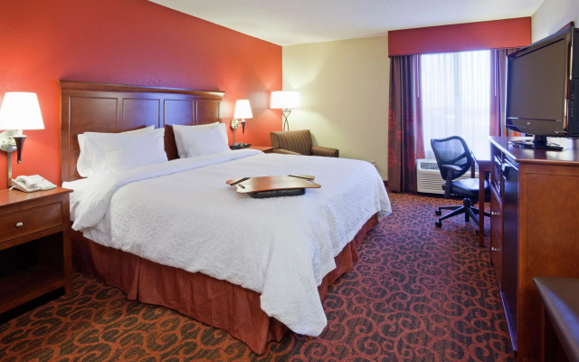 Hampton Inn Minneapolis NW Maple Grove